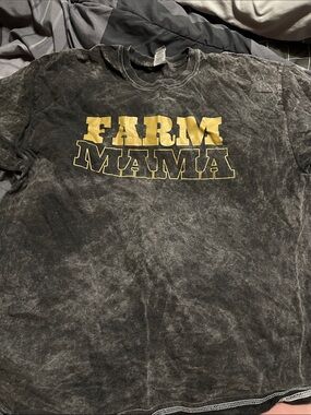 Gildan Black Tee with Gold "FARM MAMA" Graphic